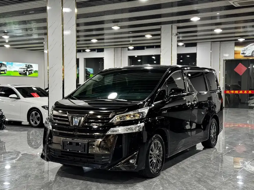 Toyota Vellfire 2023 из CN, фото 1