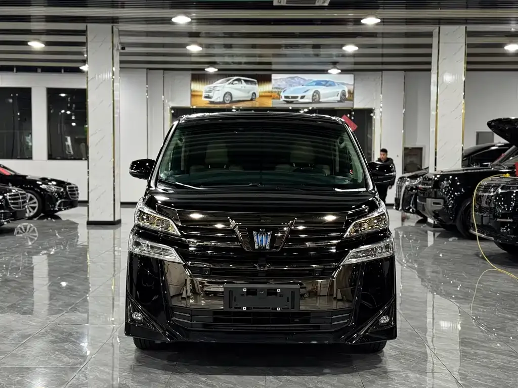 Toyota Vellfire 2023 из CN, фото 9