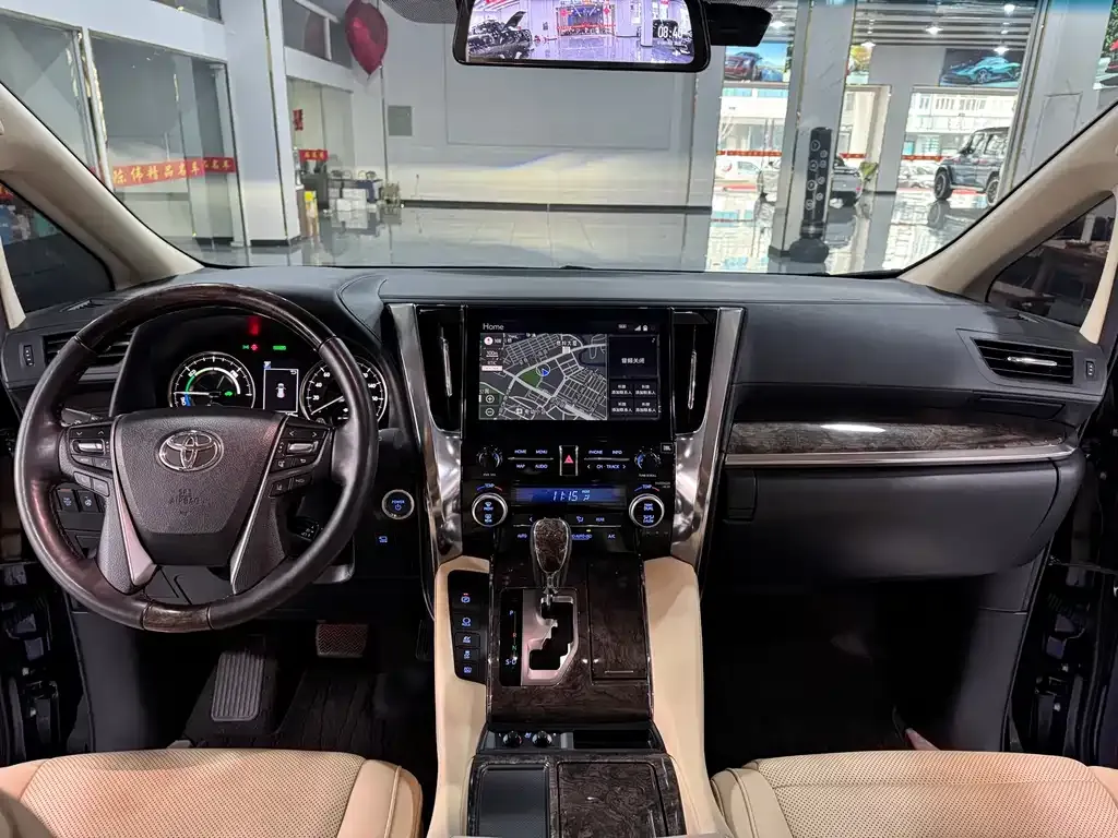 Toyota Vellfire 2023 из CN, фото 6