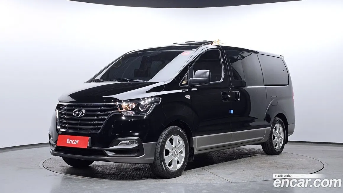 Hyundai Starex