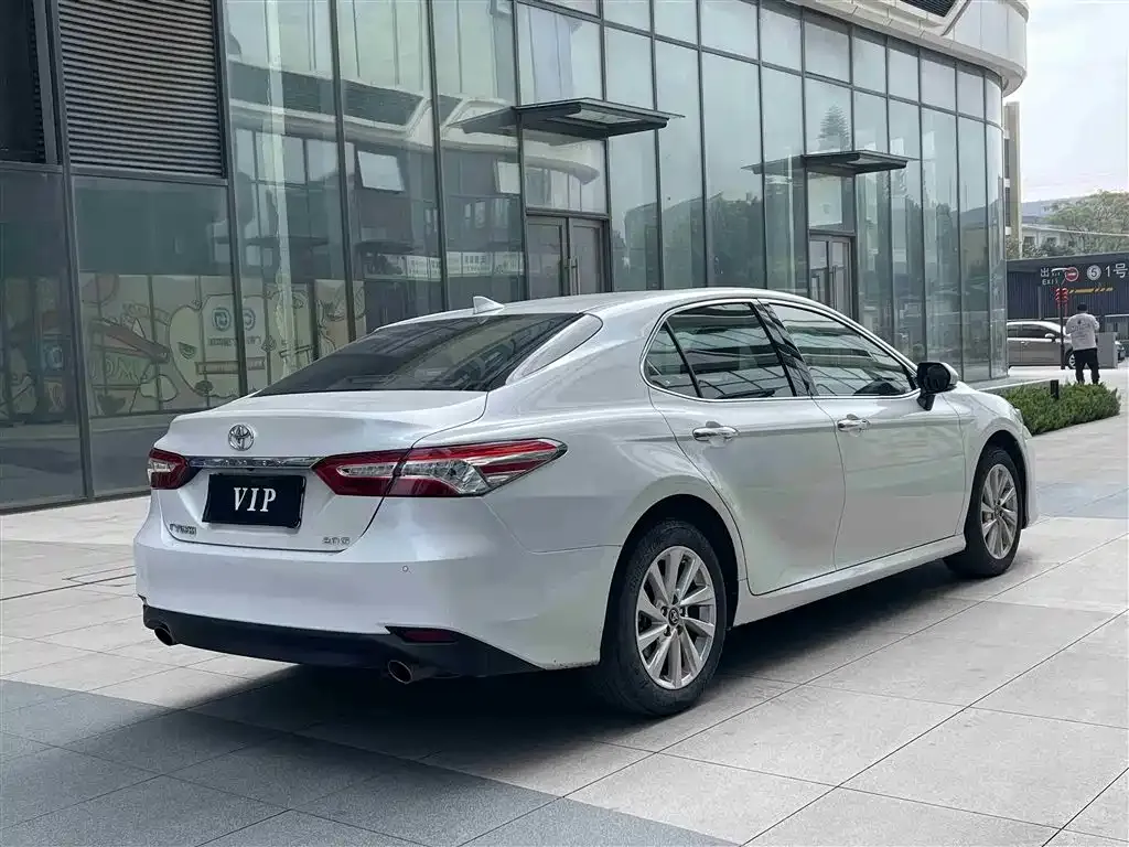Toyota Camry 2023 из CN, фото 5
