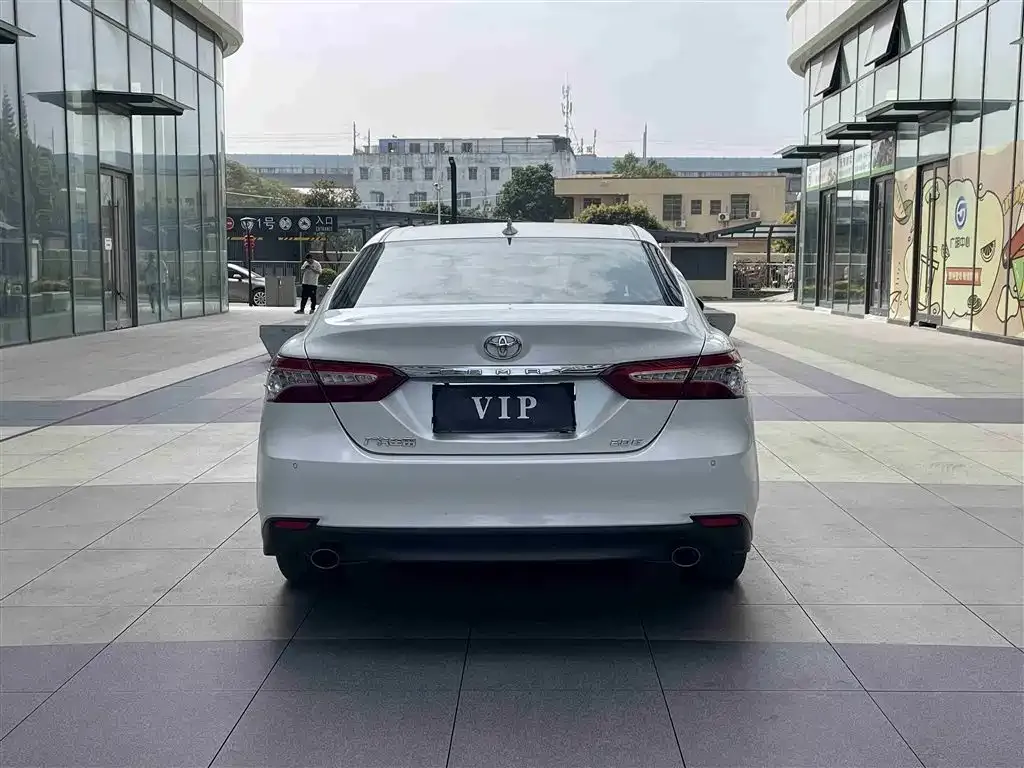 Toyota Camry 2023 из CN, фото 4