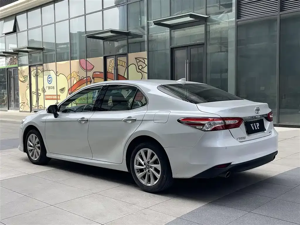 Toyota Camry 2023 из CN, фото 6