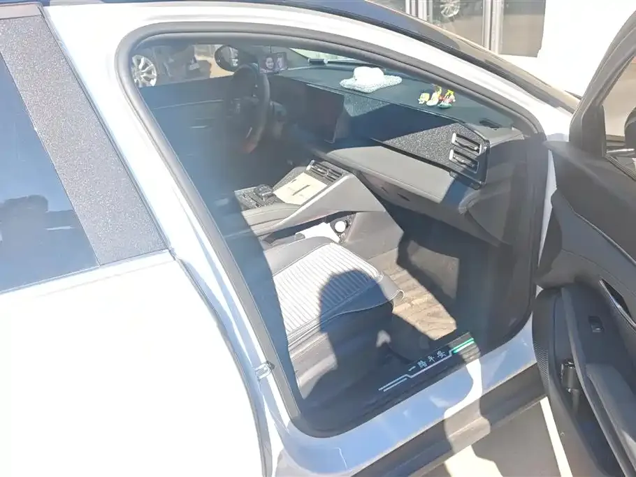 BYD Qin L 2025 из CN, фото 3