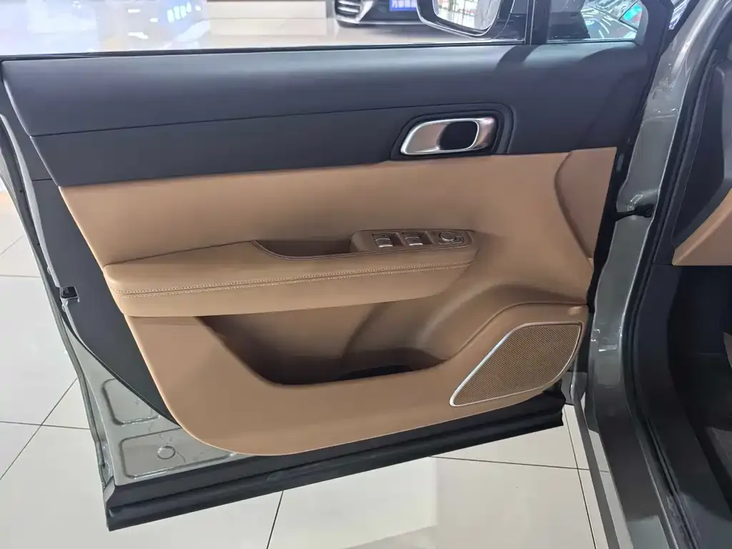 Li Auto ONE 2022 из CN, фото 2