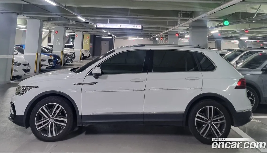 Volkswagen Tiguan — фото 8