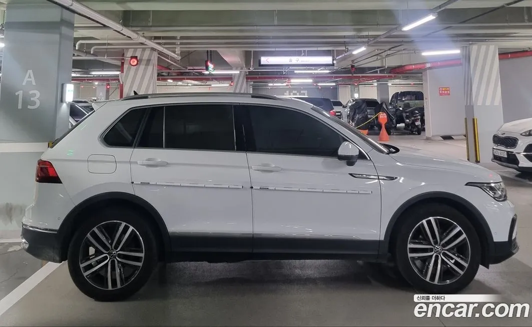 Volkswagen Tiguan — фото 10