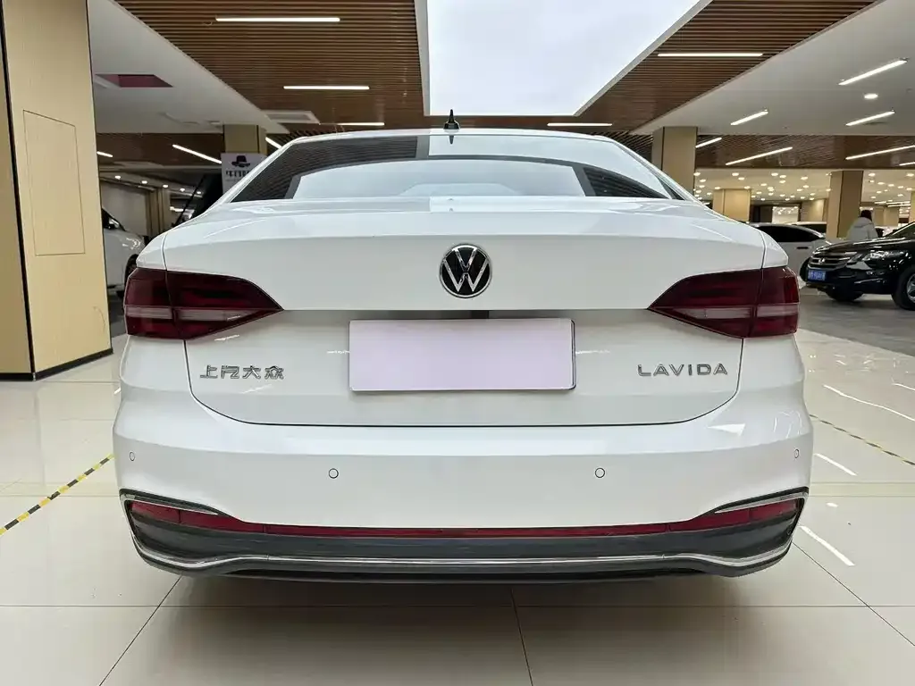 Volkswagen Lavida 2023 из CN, фото 3