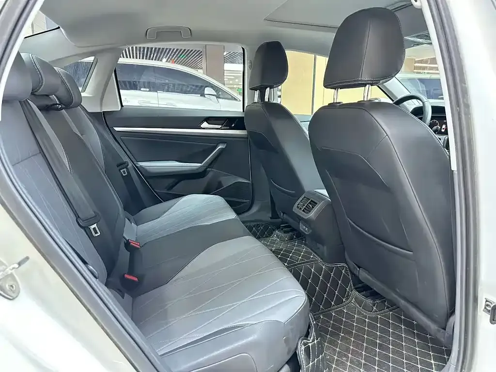 Volkswagen Lavida 2023 из CN, фото 2