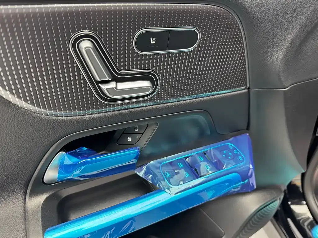 Mercedes-Benz GLB 2023 из CN, фото 10