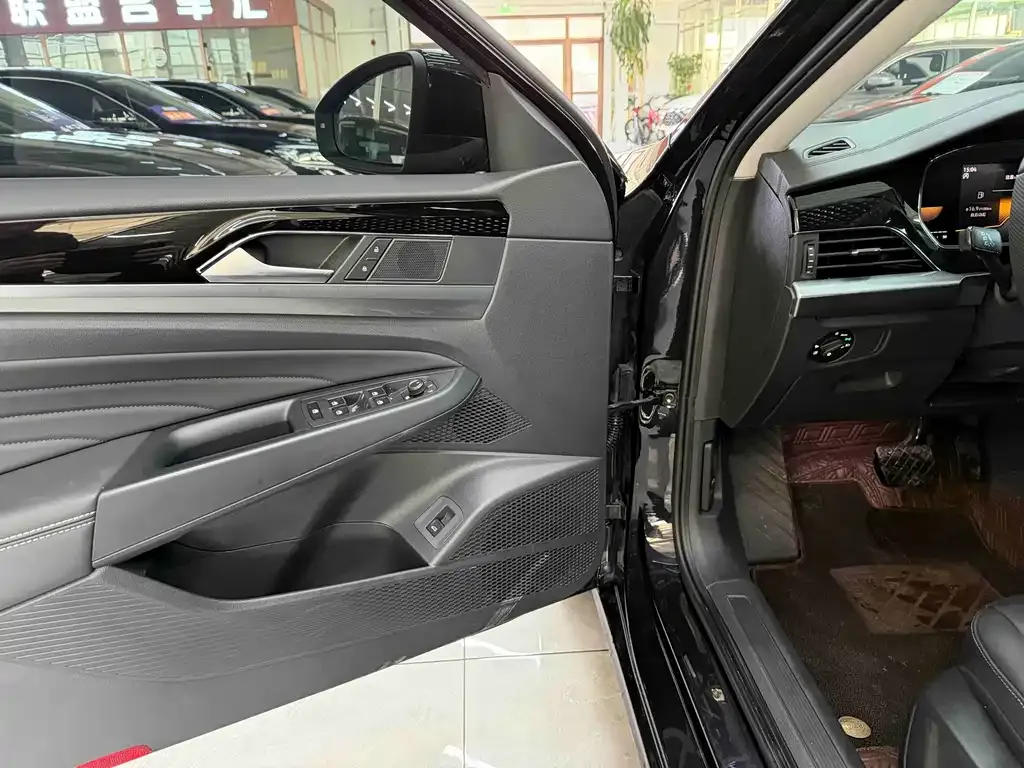 Volkswagen Passat — фото 9