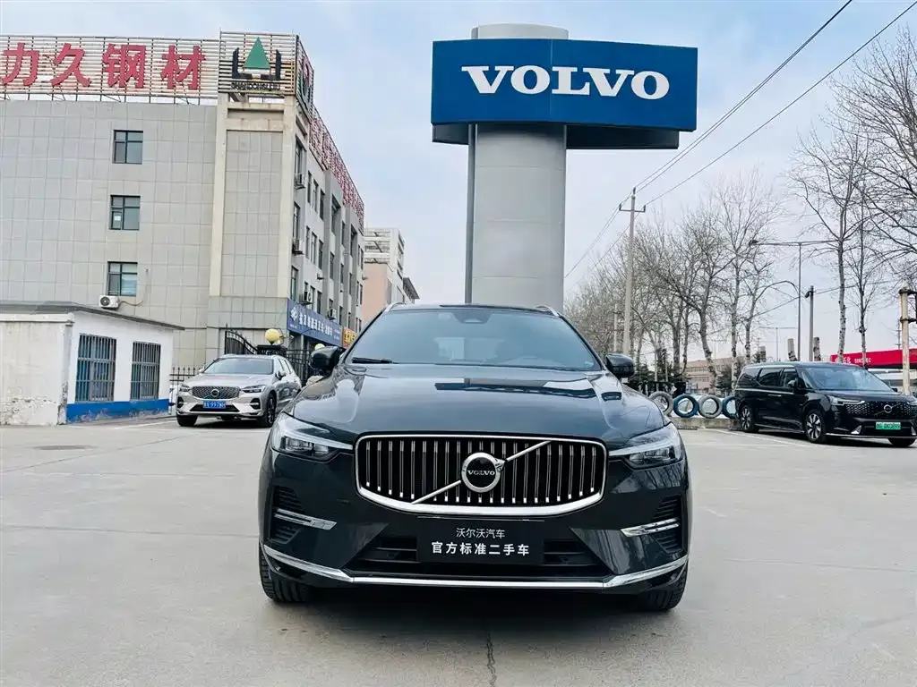 Volvo XC60 — фото 2