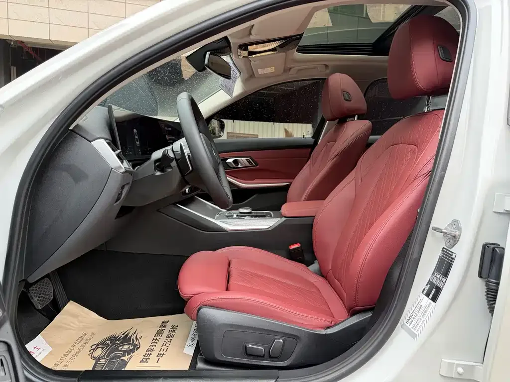 BMW 3 Series 2023 из CN, фото 6