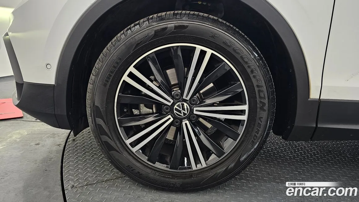 Volkswagen Tiguan 2023 из KR, фото 4