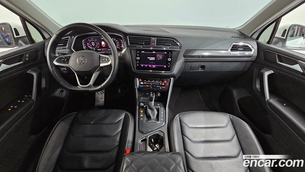 Volkswagen Tiguan 2023 из KR, фото 2