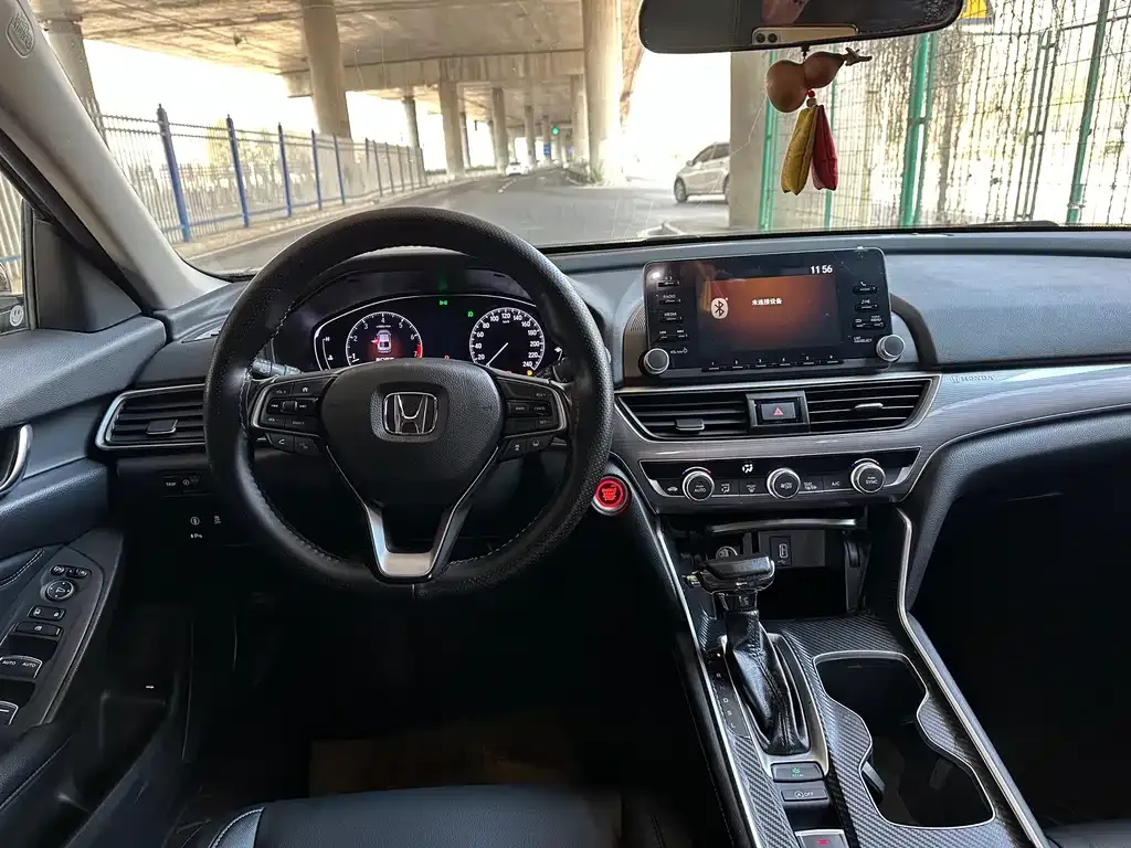 Honda Accord — фото 6
