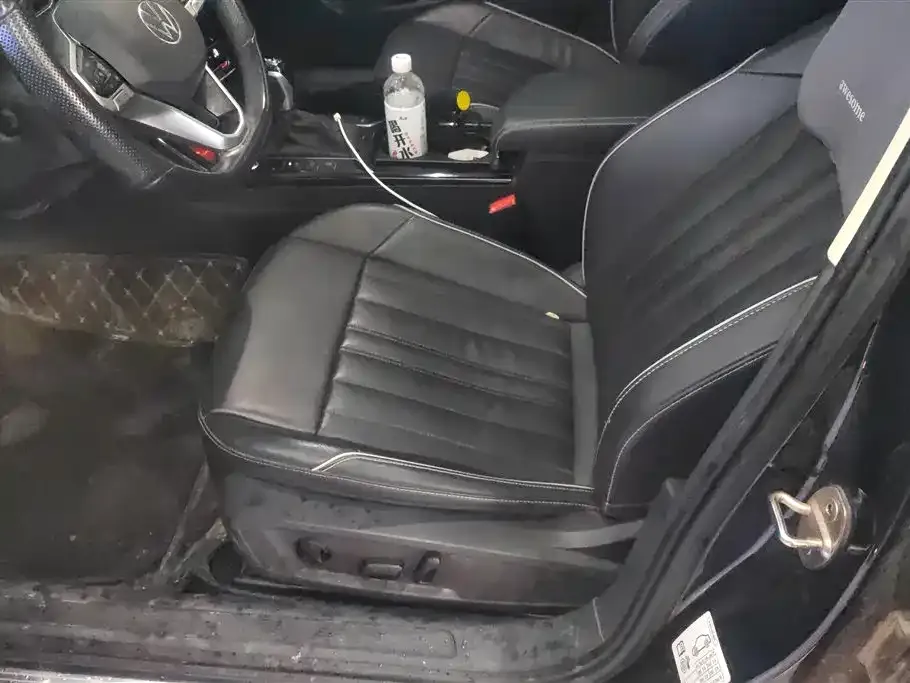Volkswagen Passat — фото 6
