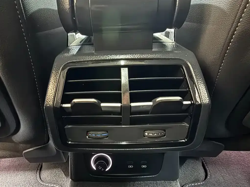 Audi Q3 2023 из CN, фото 10