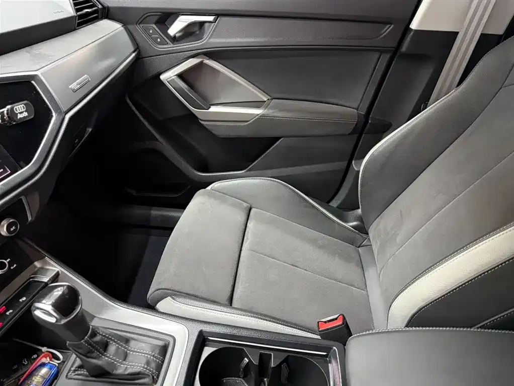 Audi Q3 2023 из CN, фото 7