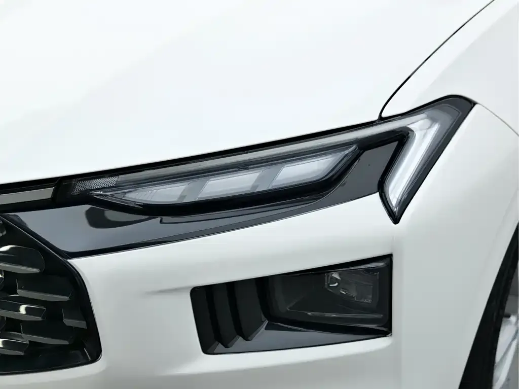 Ford Mondeo 2023 из CN, фото 3