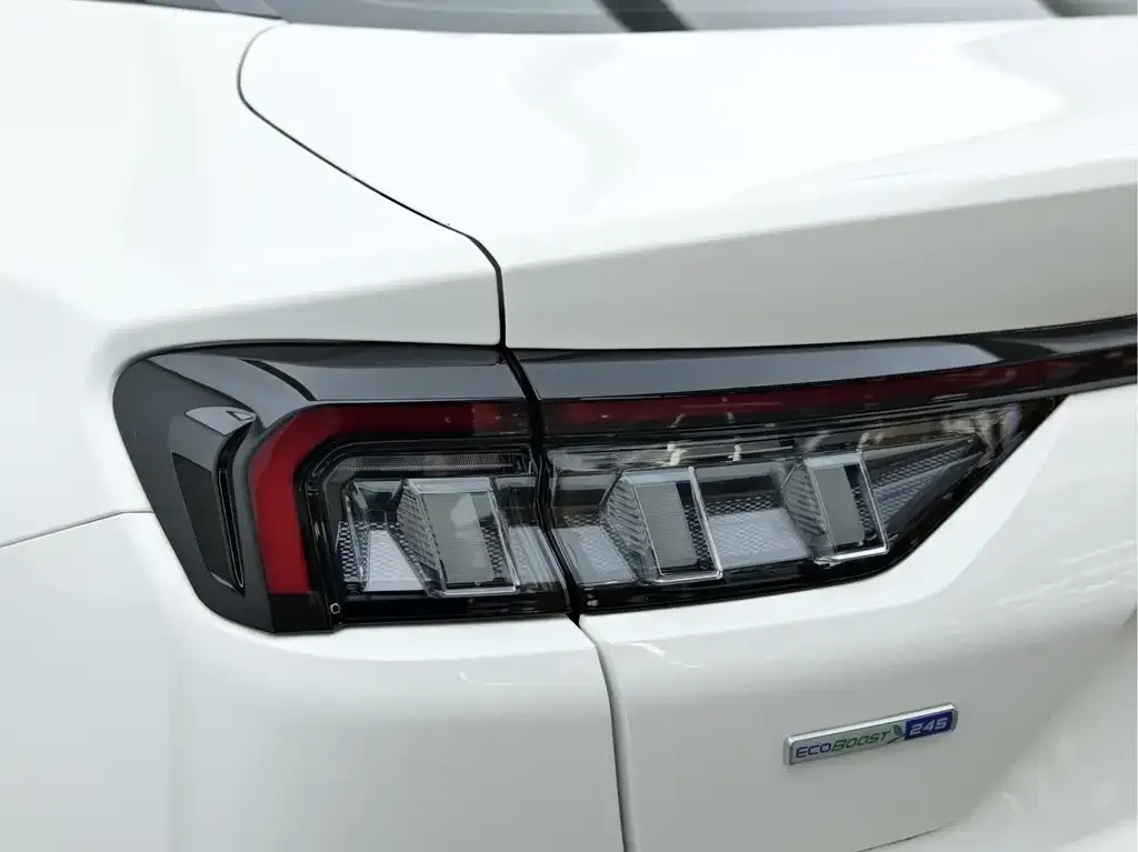 Ford Mondeo 2023 из CN, фото 8
