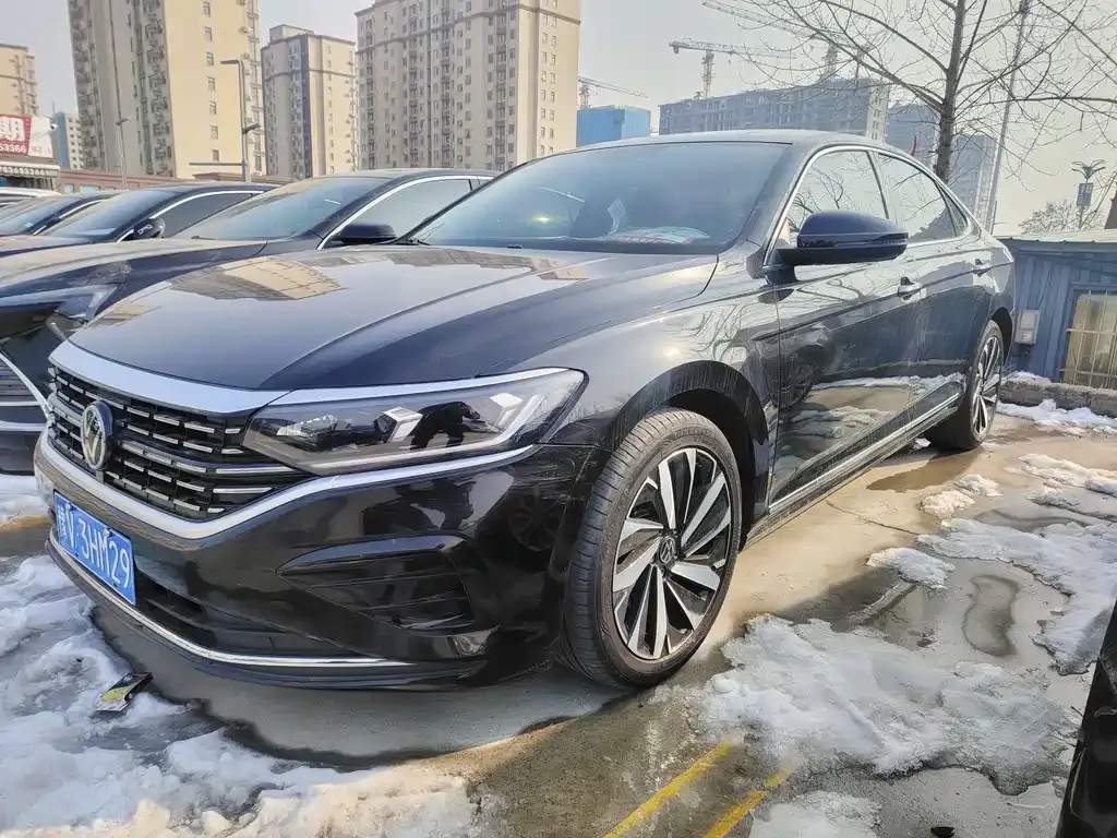 Volkswagen Passat 2023 из CN, фото 1