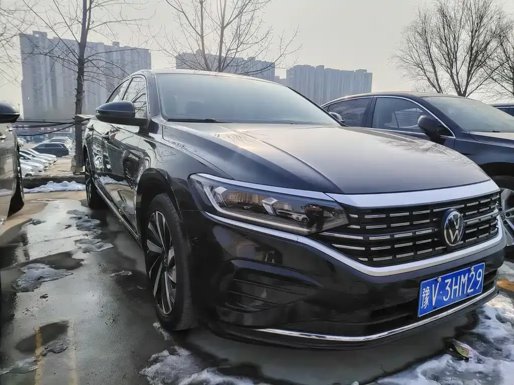 Volkswagen Passat 2023 из CN, фото 10