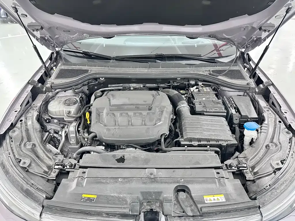 Volkswagen Passat 2024 из CN, фото 9