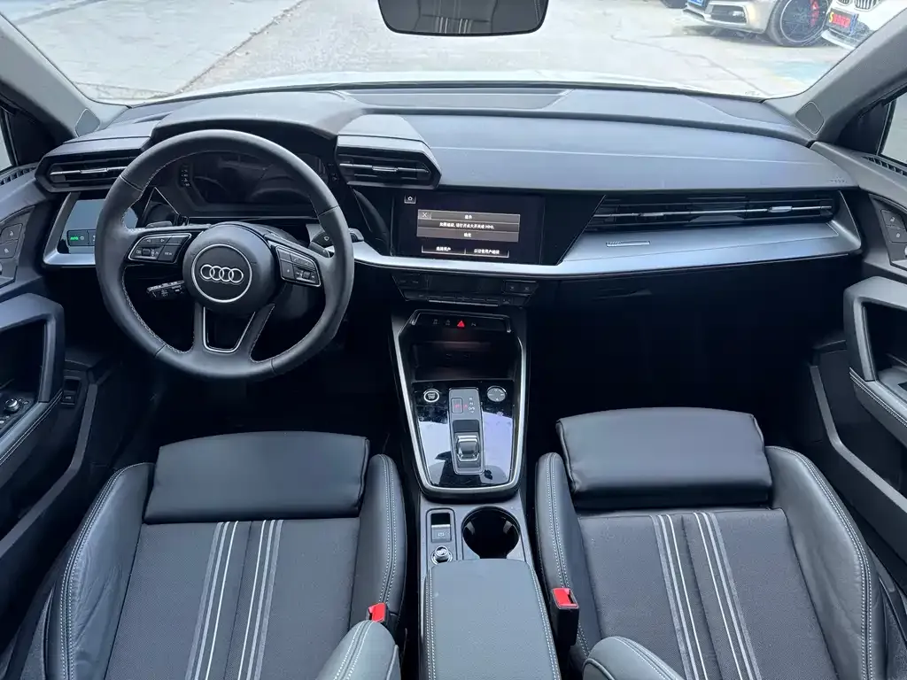 Audi A3 2024 из CN, фото 5