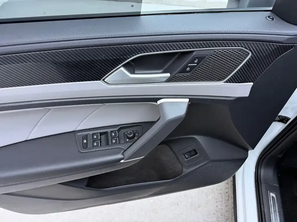 Volkswagen Tayron 2023 из CN, фото 10