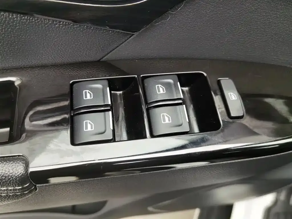 Isuzu Lingtuo 2022 из CN, фото 9