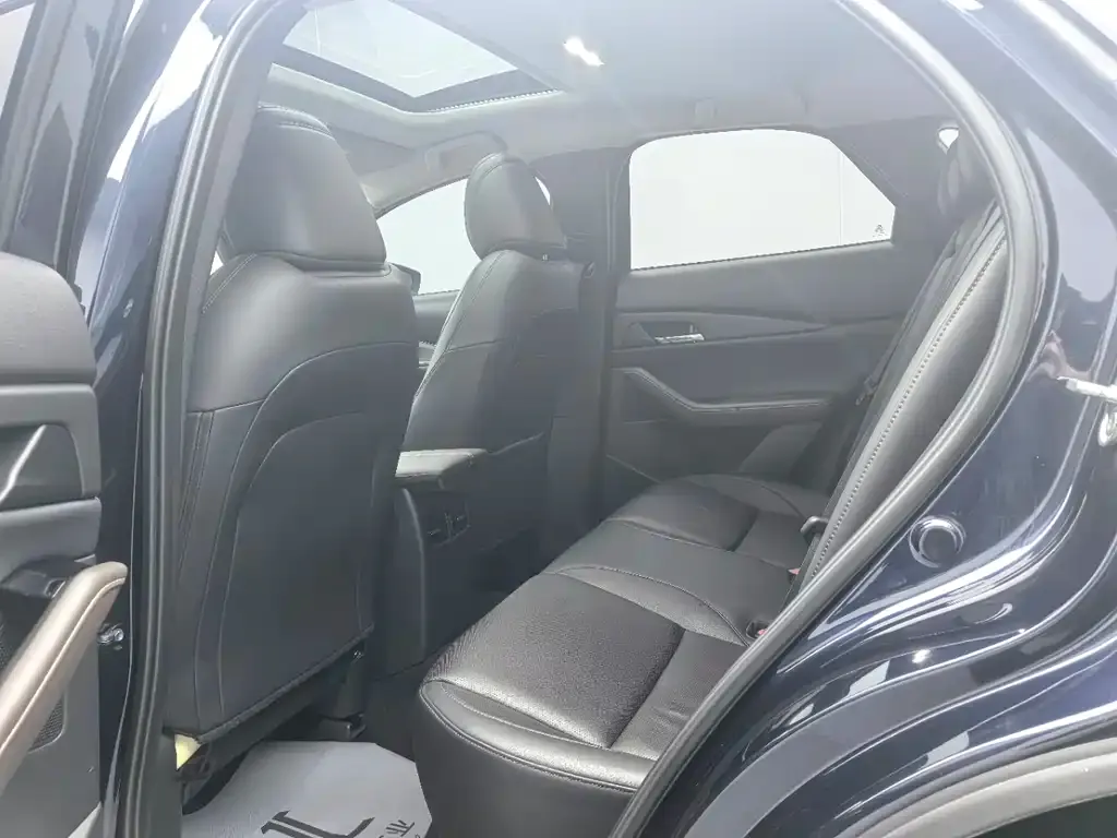 Mazda CX-30 2023 из CN, фото 6