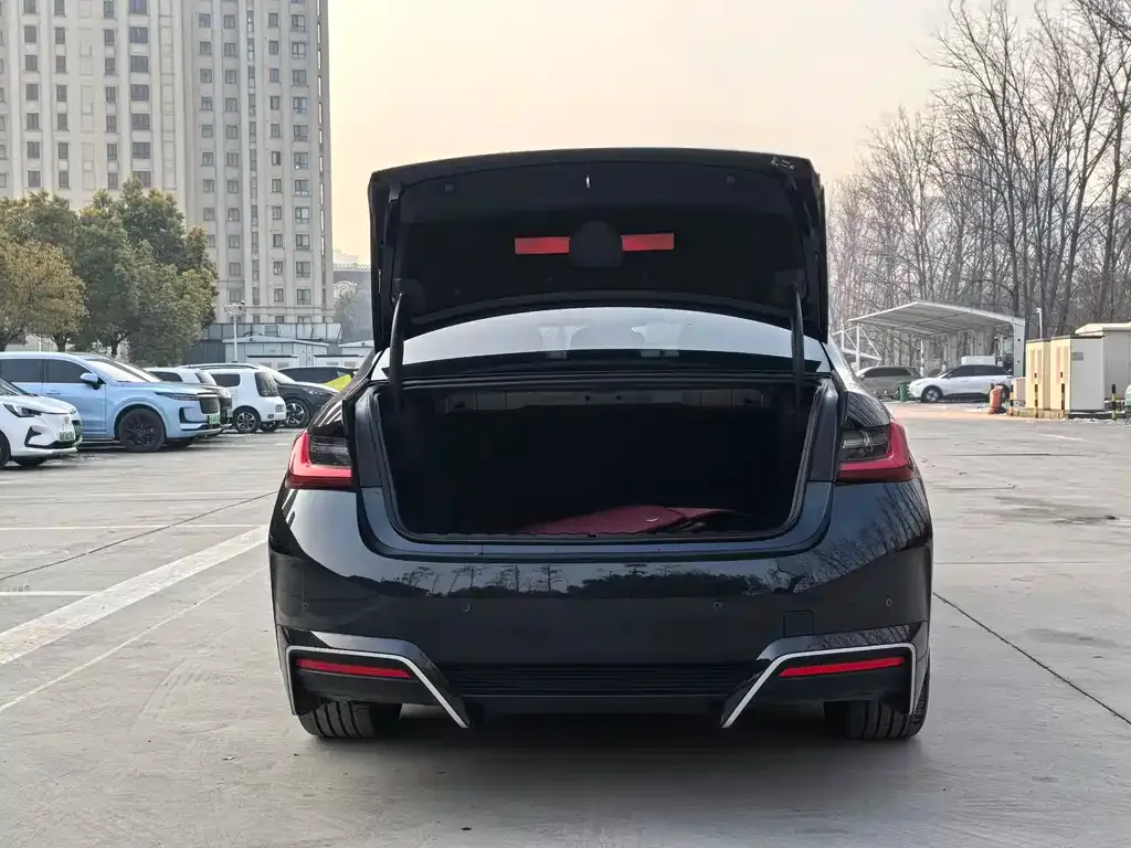 BMW i3 2023 из CN, фото 6