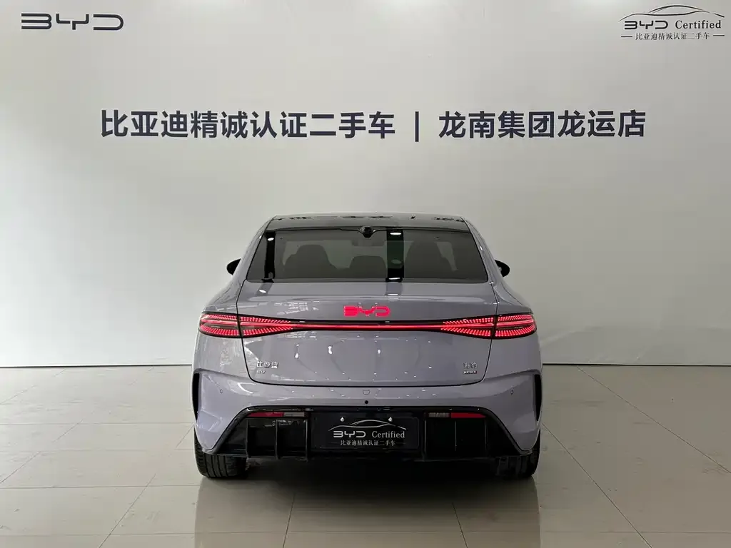 BYD Seal — фото 2