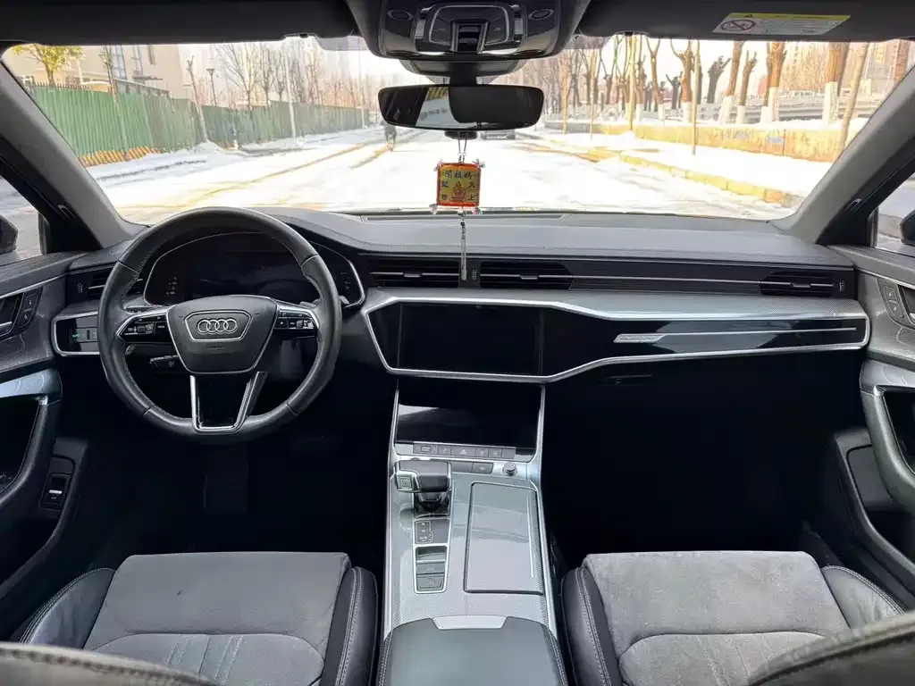 Audi A6L 2021 из CN, фото 4