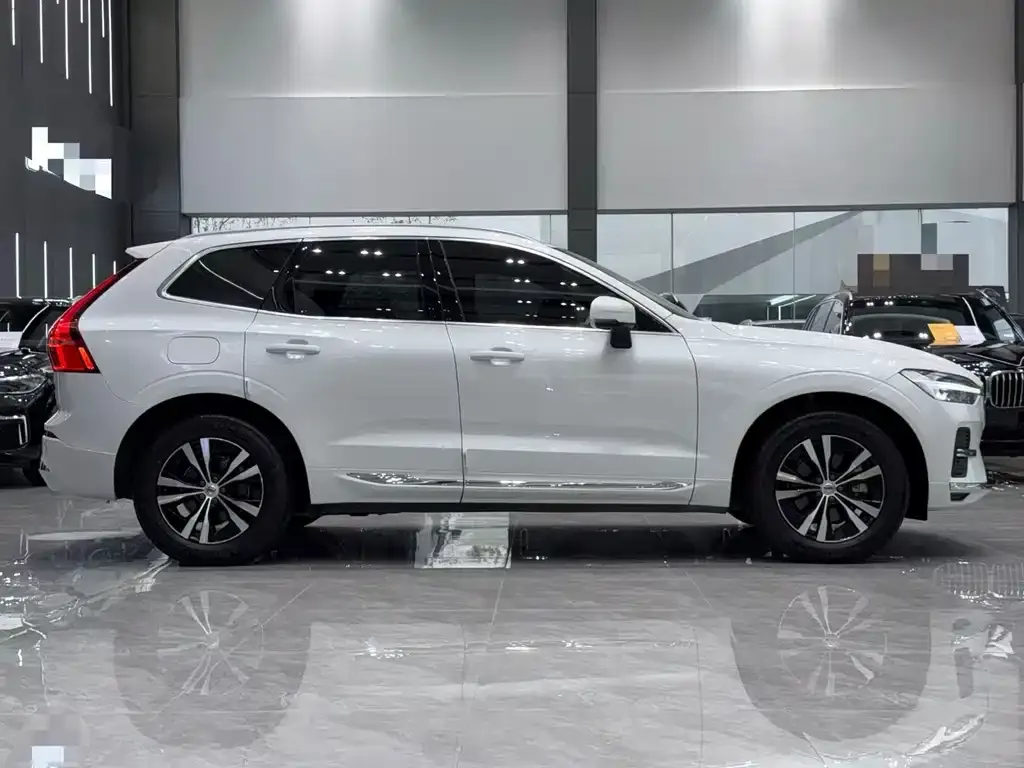 Volvo XC60 2022 из CN, фото 8