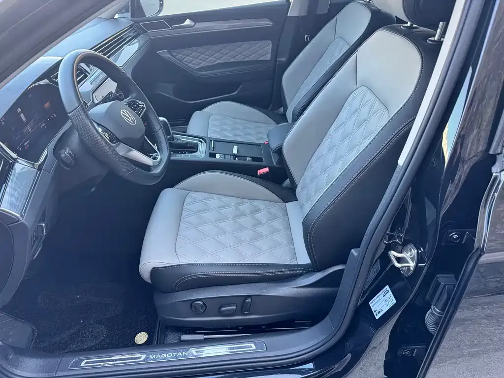 Volkswagen Magotan 2023 из CN, фото 10