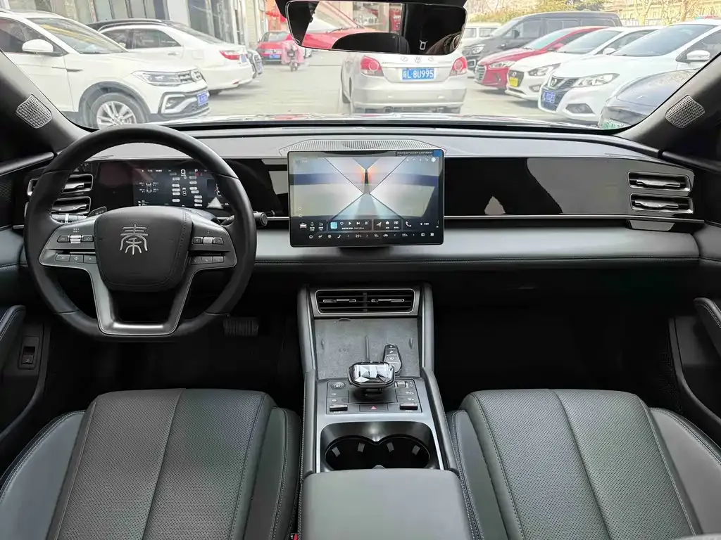 BYD Qin L — фото 10
