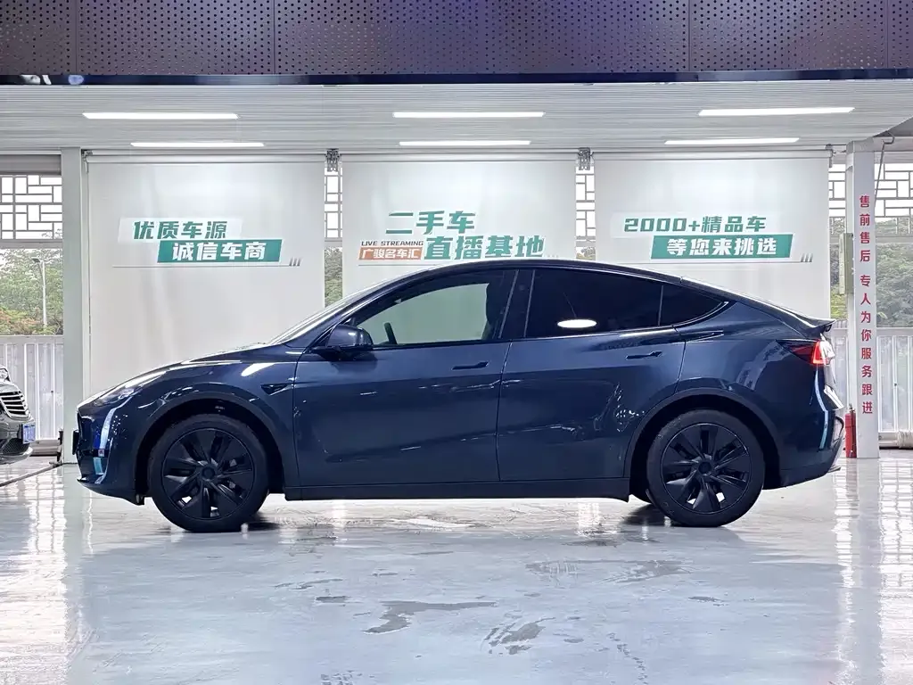 Tesla Model Y — фото 5