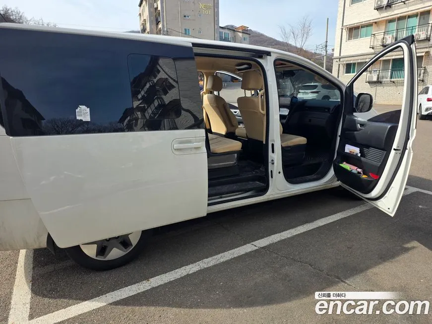 Hyundai Staria — фото 10
