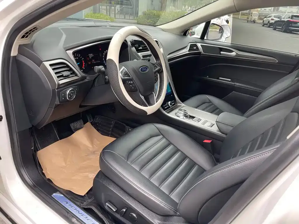 Ford Mondeo 2021 из CN, фото 7