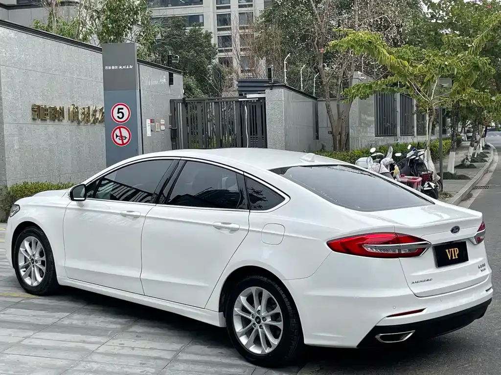 Ford Mondeo 2021 из CN, фото 8