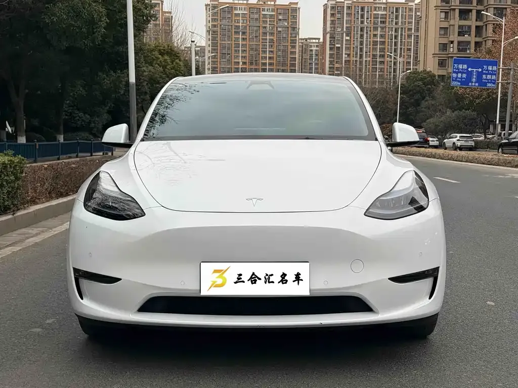 Tesla Model Y 2023 из CN, фото 10
