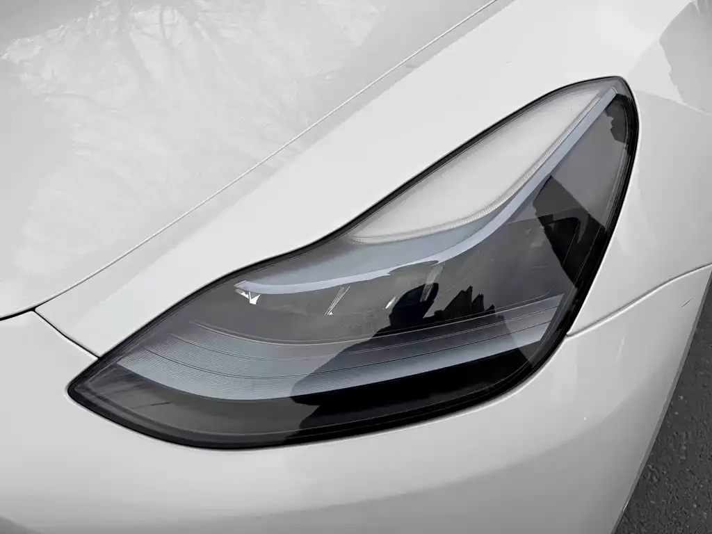 Tesla Model Y 2023 из CN, фото 2