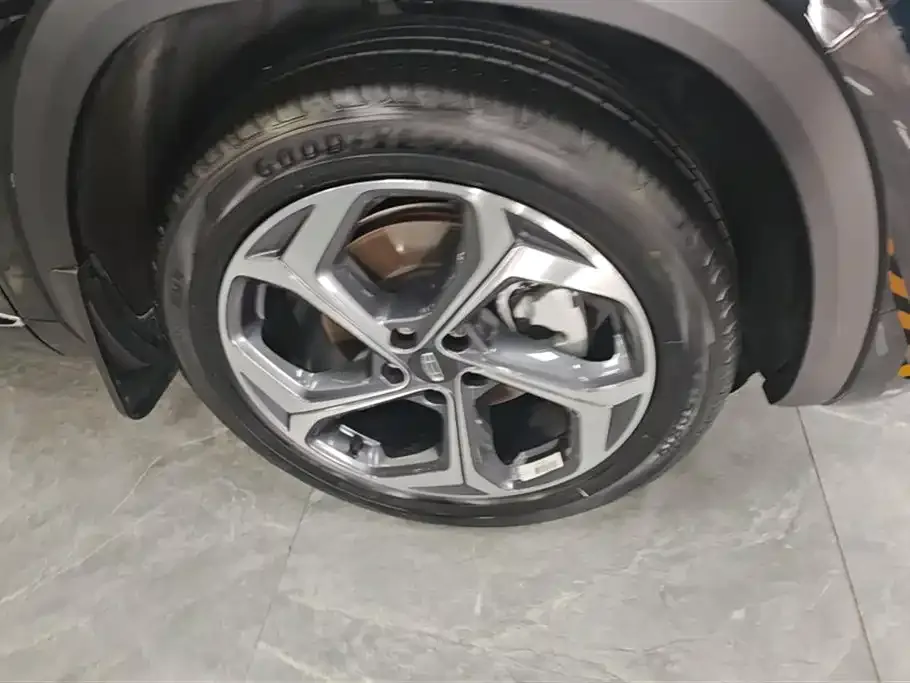 Geely Xingyue L 2024 из CN, фото 2