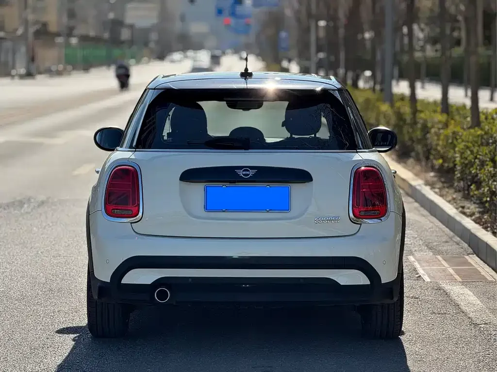 MINI Cooper (3-door) 2022 из CN, фото 3