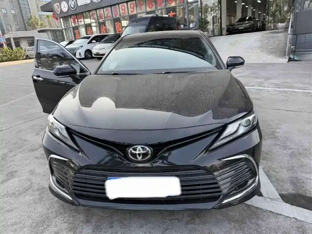 Toyota Camry 2022 из CN, фото 1