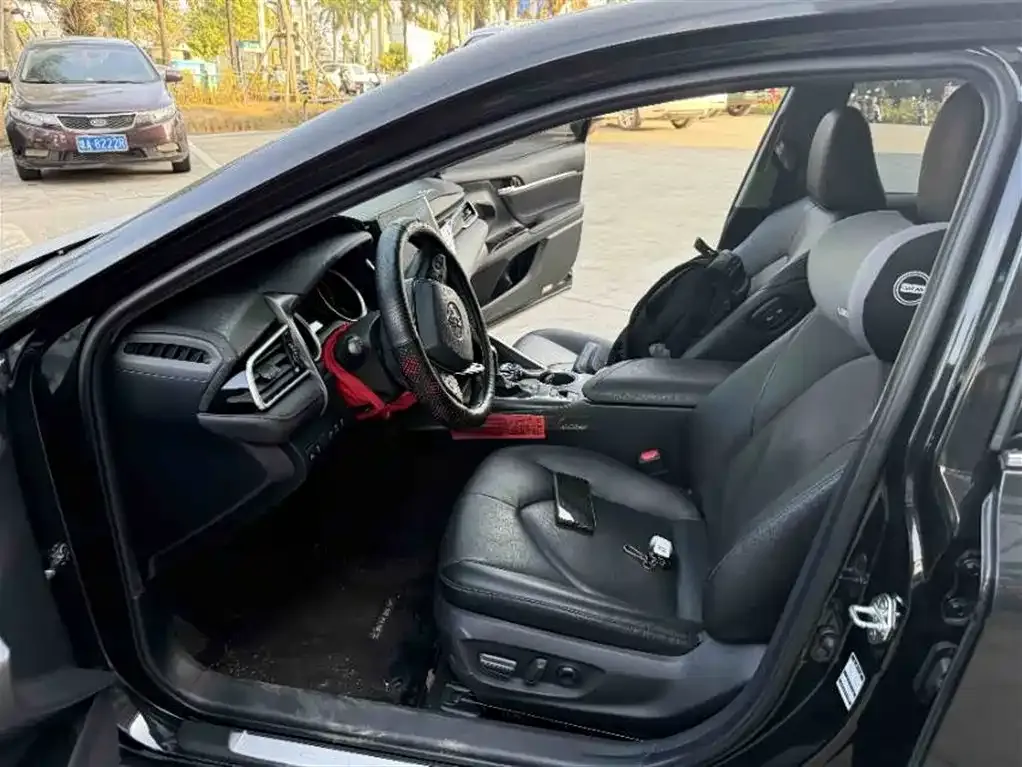 Toyota Camry 2022 из CN, фото 4