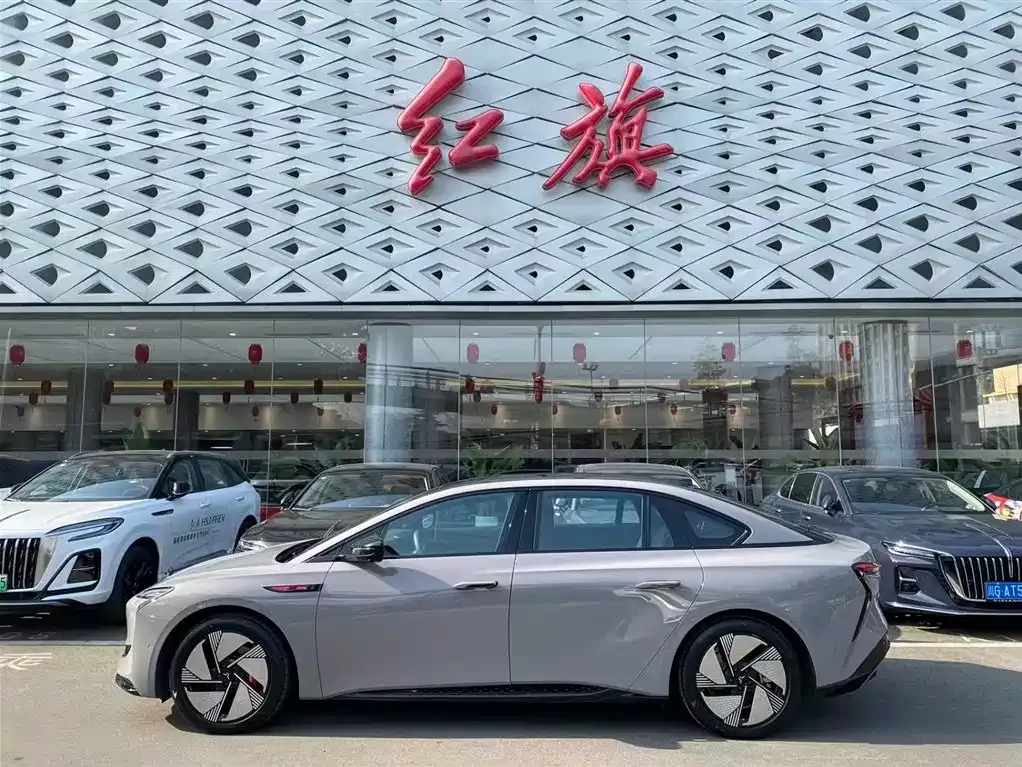 Hongqi EH7 — фото 10