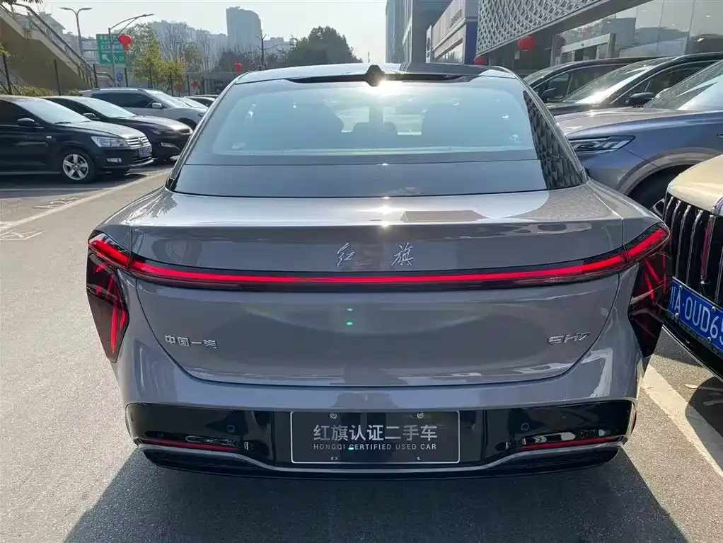 Hongqi EH7 — фото 3